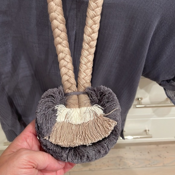 Mirth blouse and necklace size small - Picture 6 of 14